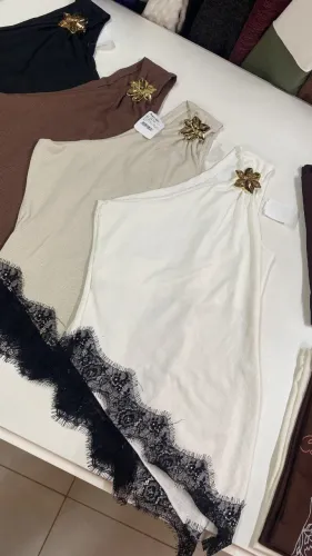 Blusa nula manga c/ detalhe rendado