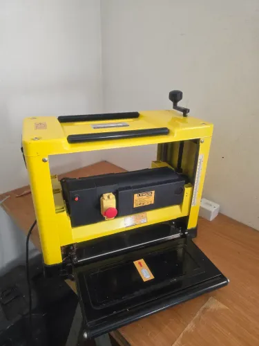 Plaina Desengrossadeira Lynus PDL-1300.