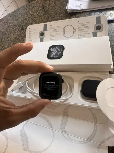 Apple Watch Series 11 42mm GPS 100%Bateria