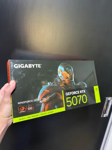 Rtx 5070 12gb Gigabyte Windforce - 2 anos GARANTIA