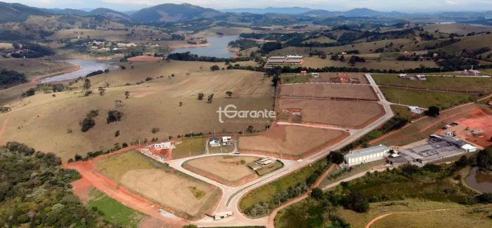 Terreno em Joanópolis em condomínio fechado para venda com 1000m²