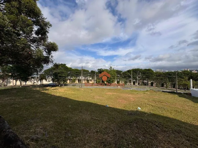 Terreno à venda, 470 m² por R$ 700.000,01 - Parque dos Príncipes - São Paulo/SP