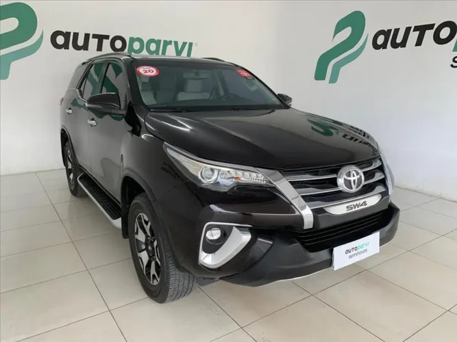 Toyota Hilux SW4 Diamond 2.8 TB 4X4 Die. Aut. 2020
