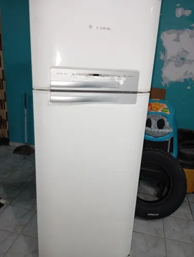 Geladeira Eletrolux df48 480 litros
