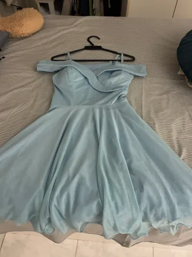 VESTIDO AZUL PERFEITO USADO 1 VEZ, FICA LINDO NO CORPO!!!
