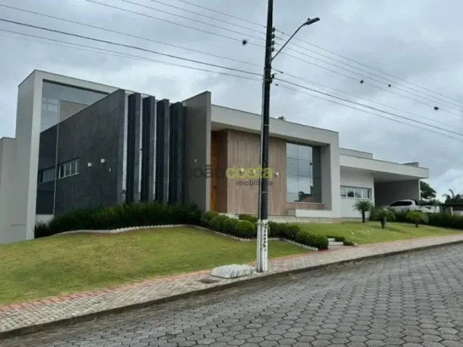Casa para locação em Santo Amaro da Imperatriz, 4 suítes, 360m²