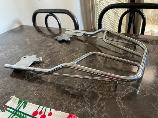suporte baú moto