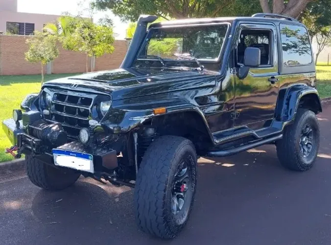 Troller T-4 4X4 2.8 TB Int. Cap. Rígida Diesel 2005