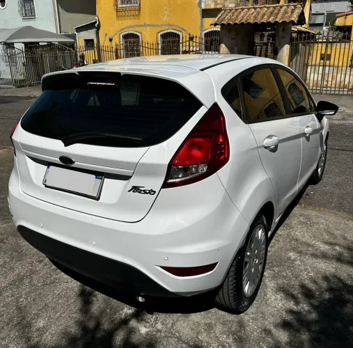 Ford Fiesta 1.5 16V Flex Mec. 5P 2014