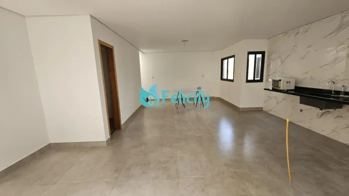 Sobrado em Condominio com 3 dorms, 1 suíte, 2 vagas, 110m2 no Pq. São Domingos