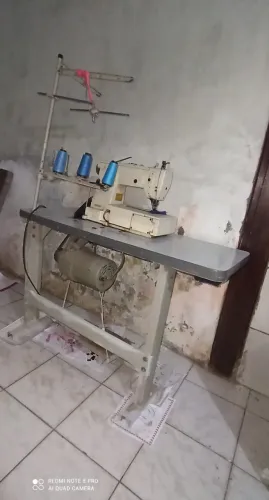 Máquina de costura Industrial Galoneira