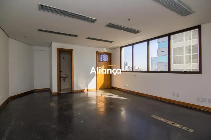 Sala Comercial para Alugar, 38m² - Bairro Boa Vista, Porto Alegre/RS