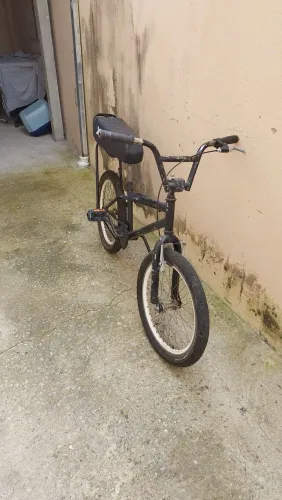 Bicicleta Cross. Com documento.