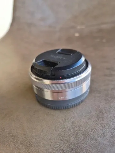 Lente sony 16mm f2.8 prata 