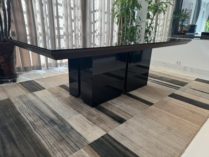 Mesa contemporânea de 8 pessoas 