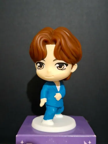 Boneco TAEHYUNG- MC DONALD'S