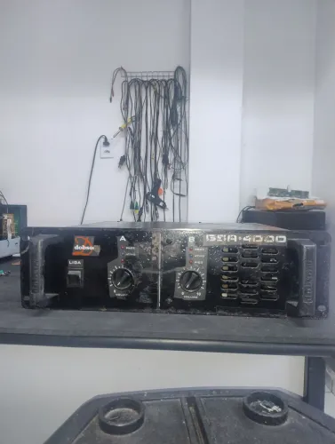 GSR 4000. Marca Dobson, potência (4000w rms)