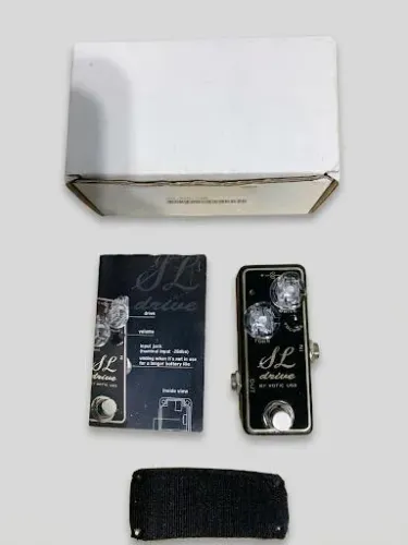 Pedal Xotic SL Drive (Marshall Plexi 1959) c/ caixa, manual e velcro para parafusar