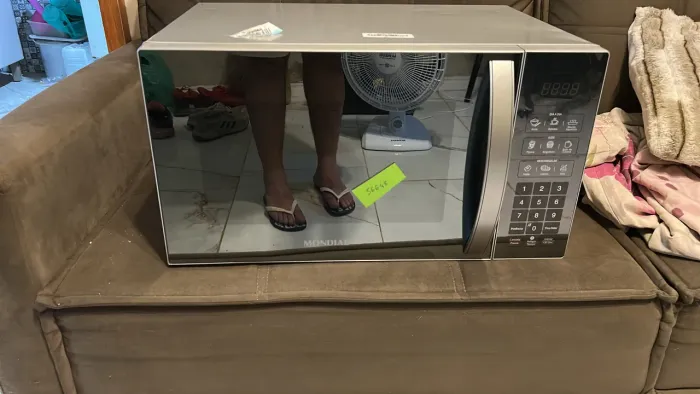 Microondas Mondial Espelhado inox 34 litros novo