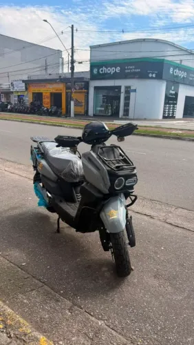 Moto Elétrica TANK 1000W