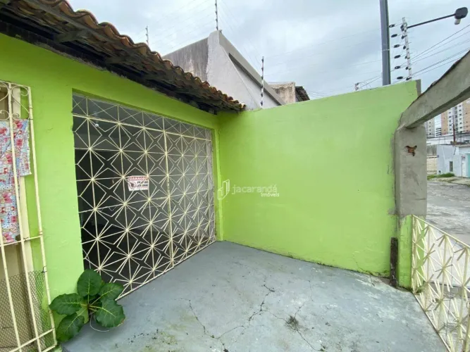 Casa com 2 dormitórios para alugar por R$ 1.000,00/mês - Luzia - Aracaju/SE