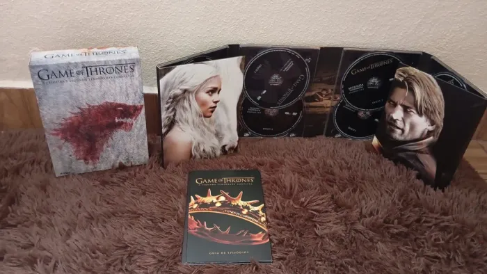 box em DVD da 1ª e 2ª temporadas completas da série Game of Thrones