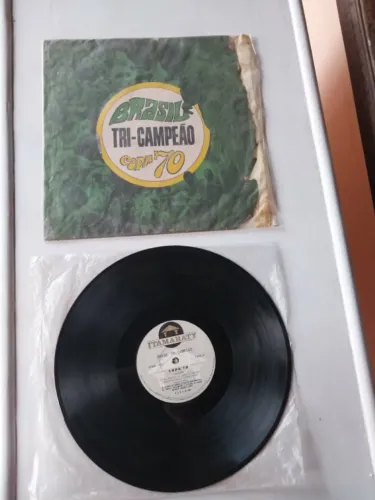 DISCO VINIL COM GRAVAÇÃO TODOS OS GOLS DOS JOGOS DA SELEÇÃO DA COPA DO MUNDO DE 1970