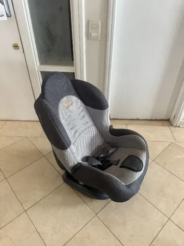 Cadeirinhas de carro confortável e segura para o seu bebê e criança.