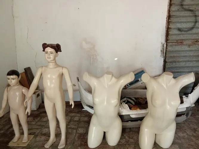 Vendo manequim adulto criança e bebê