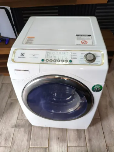 Lava e seca Electrolux 12kg