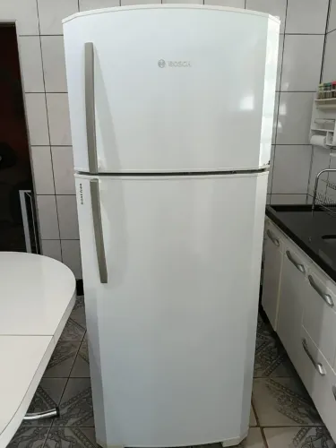 Geladeira Bosch Frost Free ( Com Defeito)