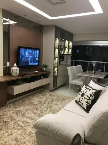 Imóvel para aluguel tem 82 metros quadrados com 2 quartos em Vila Ema - São José dos Campo
