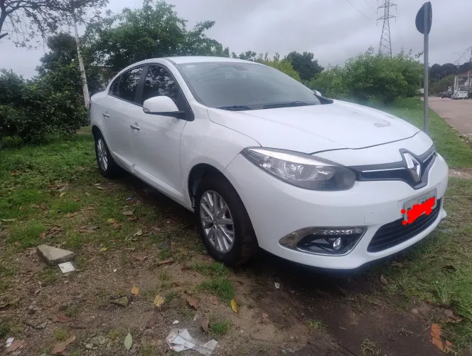 Renault Fluence Sed. Dynamique 2.0 16V Flex Aut. 2016