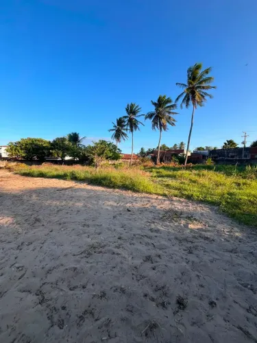 Terreno na Praia de Pitangui 2700m2 - Centro - Ótimo para Investimento