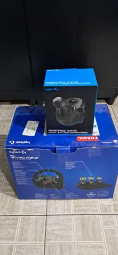 Volante Logitech g29 + cambio H shift + manopla Scania em ótimo estado de conservação