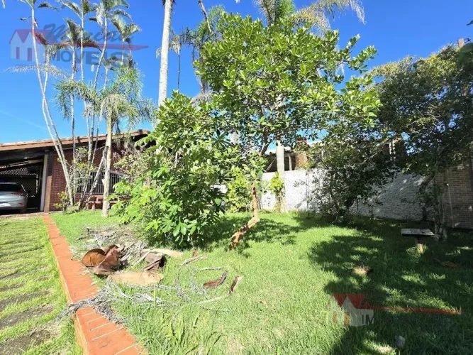 Casa térrea à venda em Peruibe - 435m2 de terreno - pertinho da praia - oportunidade de ne
