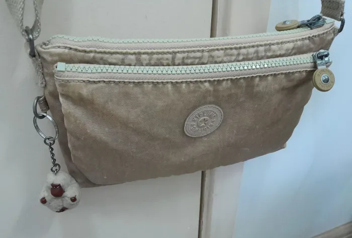 Bolsa Tiracolo Kliping  com Carteira