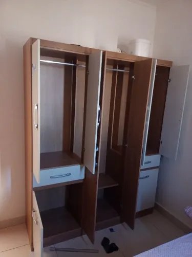 Guarda Roupa 6 Portas