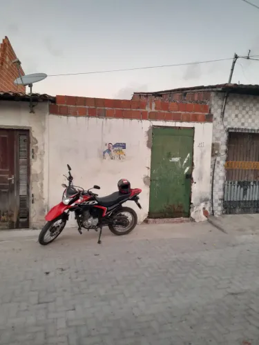 Casa em boa localização a venda no bairro Passaré