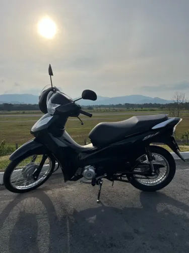 Honda Biz 125 EX/ 125 EX Flex 2025