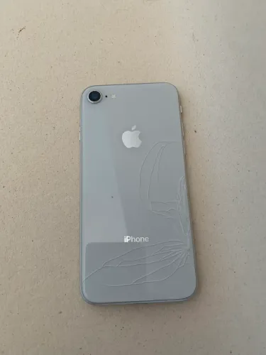 VENDO IPhone 8