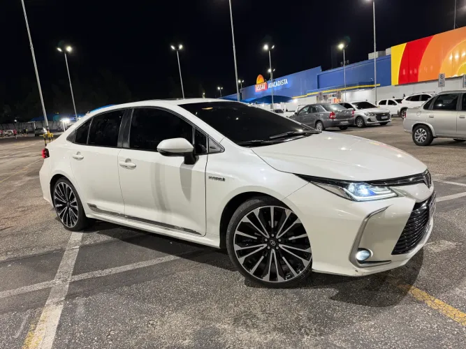 Toyota Corolla Altis Prem. Hybrid 1.8 Flex AUT 2021