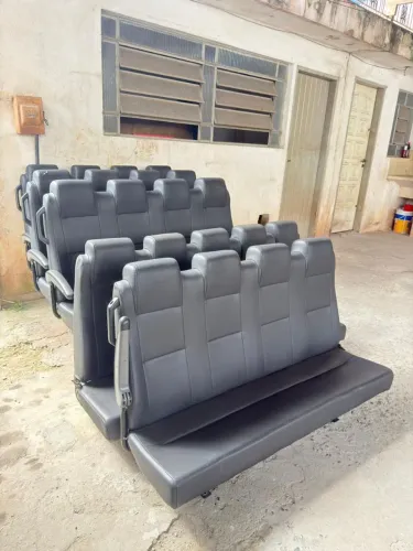 Bancada Escolar 21 lugares para vans de 24 lugares 
