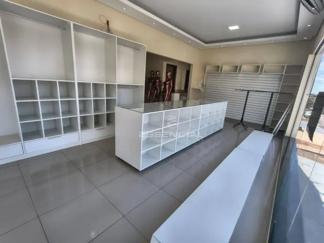Ponto comercial para alugar, por R$ 1.800/mês - Jardim Itamarati - Botucatu/SP