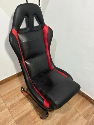 Banco com base Extreme SimRacing Preto Com Vermelho pra simuladores (parcelo 12x)