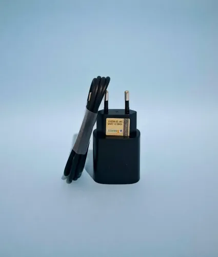 Carregador Super Rápido 25w para Samsung e Xiaomi com cabo tipo C (novo)