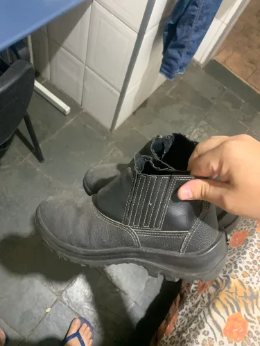 Bota com bico de proteção N45/46