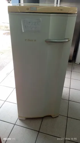 Vendo freezer Eletrolux FE 18