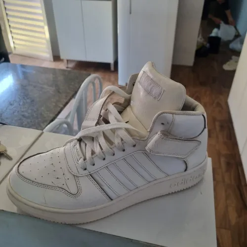Tênis adidas Neo Team Court Mid