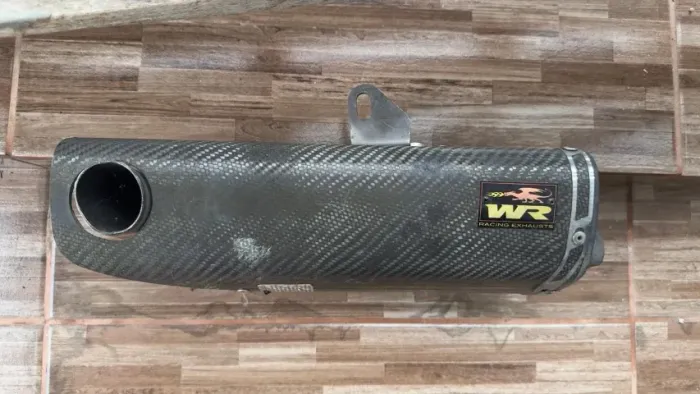 Ponteira Escapamento WR Racing Carbon - Esportiva (Usada)